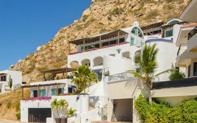 Отель Villa Cerca Del Cielo Мексика, Педрегал - отзывы, цены и фото номеров - забронировать отель Villa Cerca Del Cielo онлайн вид на фасад