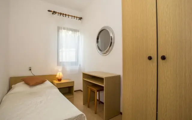 Apartment 34