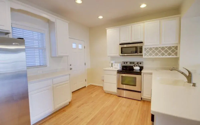 Boards Edge 101 - 4 Br Townhouse