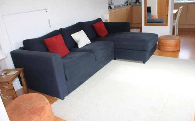 The Loft at Strathardle - Lochside Apartment, Isle of Skye
