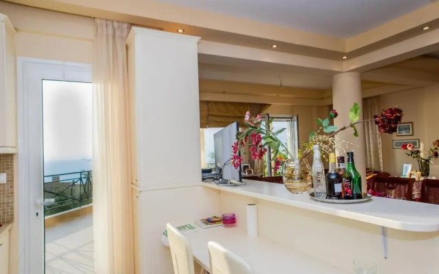 Verga Majestic Sunsets - Villa Close to the Beach