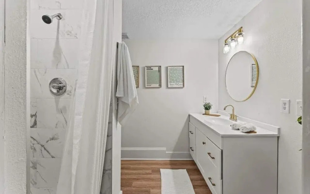 304 Lakeshore - Unit 1 and 2
