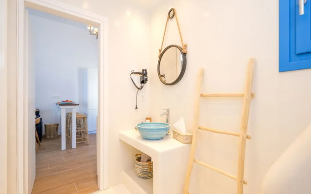 Aelia Collection Suites - Adults Only