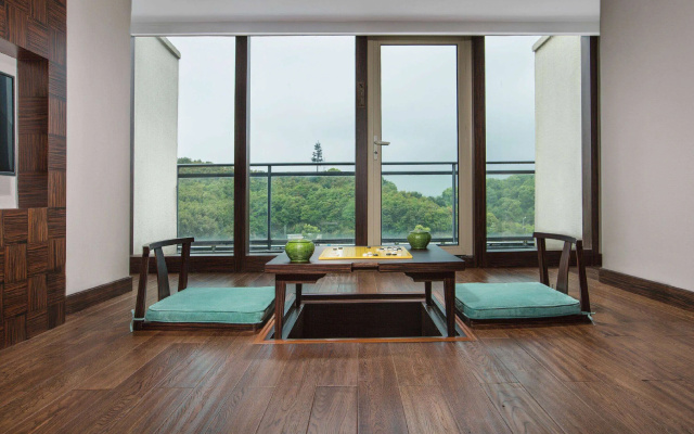 Howard Johnson By Wyndham Dongqian Lake Plaza Ningbo