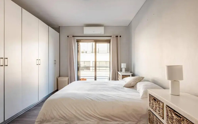 3-bed, Sleeps 6, Free Parking