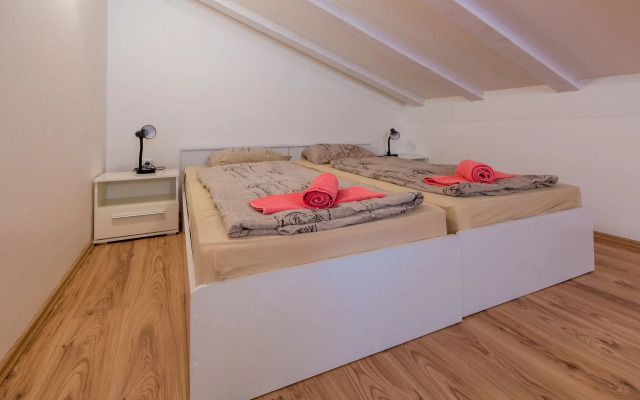Apartment Tomica - open pool: A4 dvoetažni Novi Vinodolski, Riviera Crikvenica