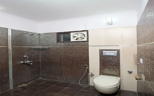 OYO 9399 Home Valley View 2BHK Villa Sattal