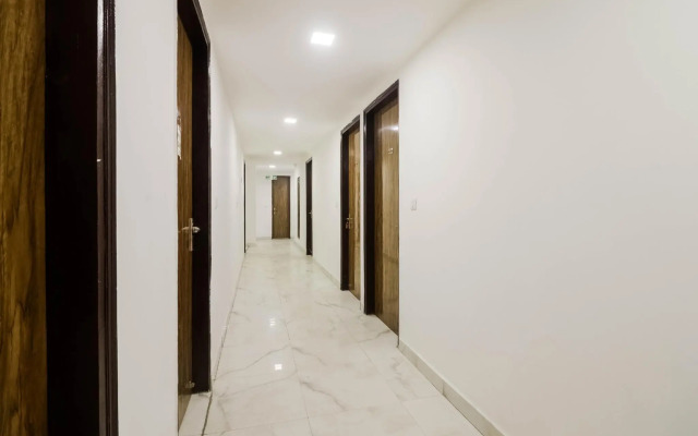OYO Flagship 77719 Gour Plaza
