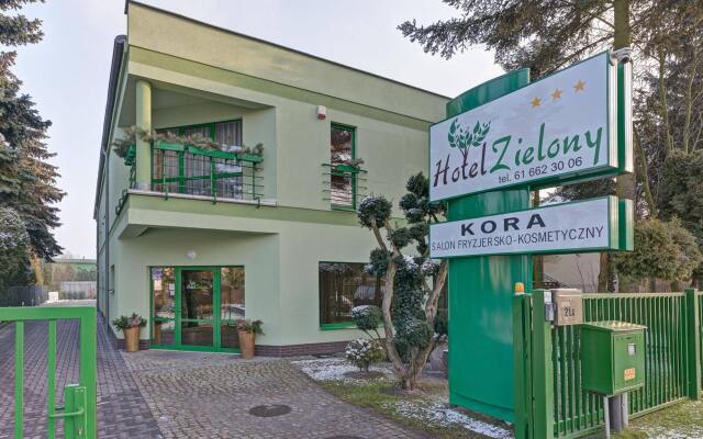 Hotel Zielony Познань вид на фасад