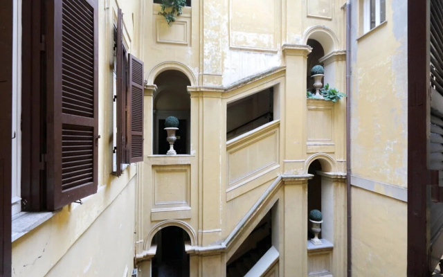Spanish Steps House