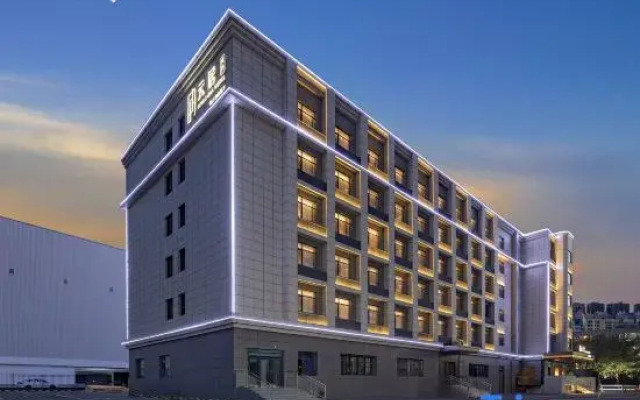 Tingran Yunju Hotel at Urumqi International Exhibition Center