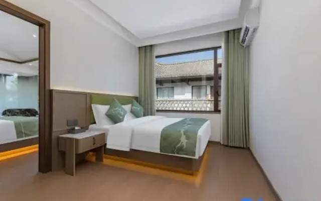 Jianshui Past and Present Courtyard Hotel