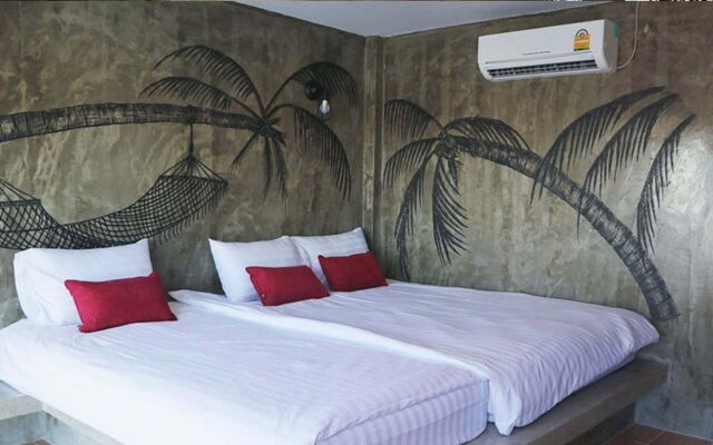 Отель Phan Loft Koh Larn комната для гостей