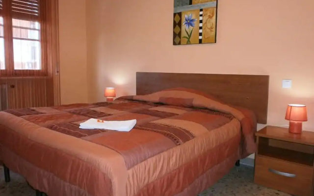 Airport Pisa Rooms