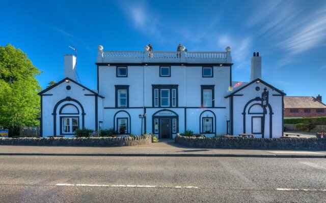 Ardencaple Hotel by Greene King Inns in Helensburgh, United Kingdom from 117$, photos, reviews - zenhotels.com hotel front
