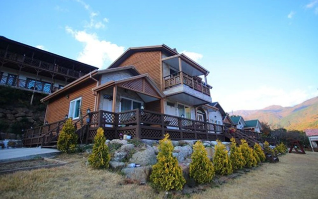 Gurye Nogojiri Pension