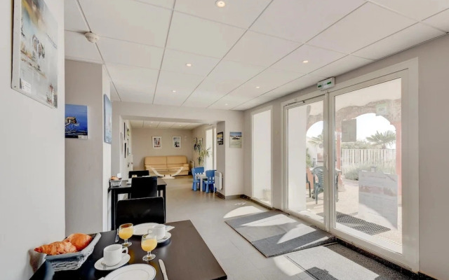 Spacious Loire Coastal Stay for 5
