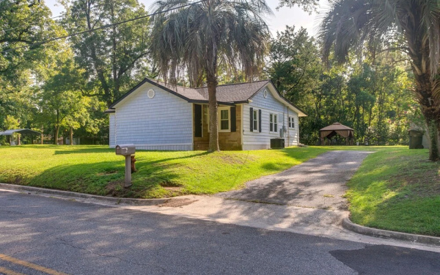 Waycross Vacation Rental w/ Private Backyard!