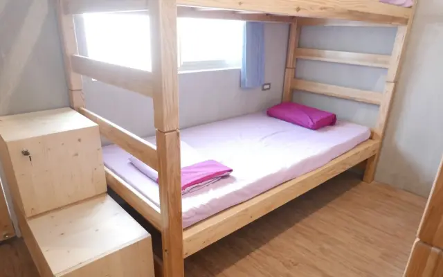 MatchBox Hostel