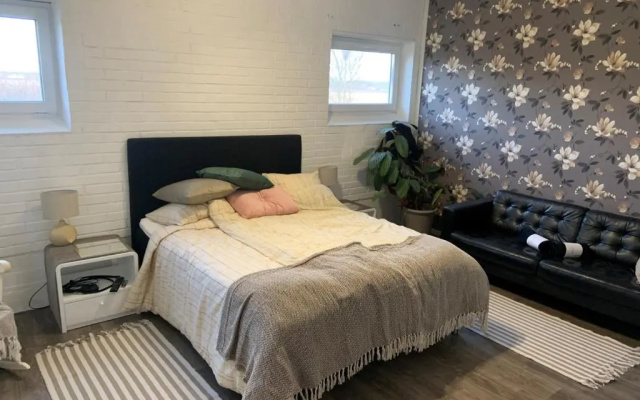 Alingsgård B&B - Spabad, bastu, gym, behandlingar & padelbana