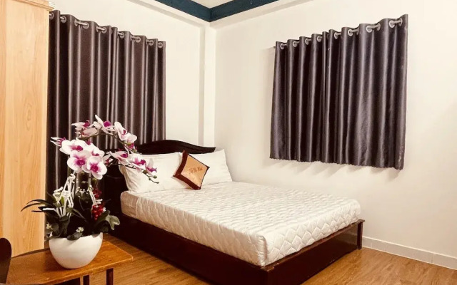 Adenia Hotel