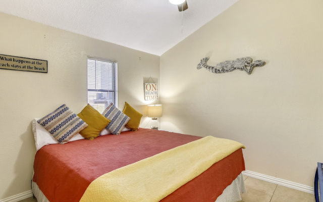 Beachfront Bliss 5 Br Home by RedAwning