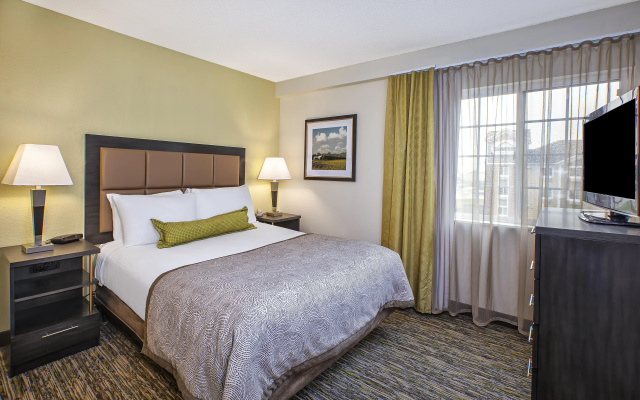 Candlewood Suites Indianapolis by IHG