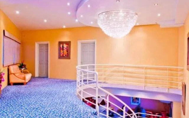 Tropicana Hotel