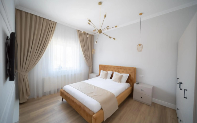 BlueSky Ultra-Central Premium Apartment