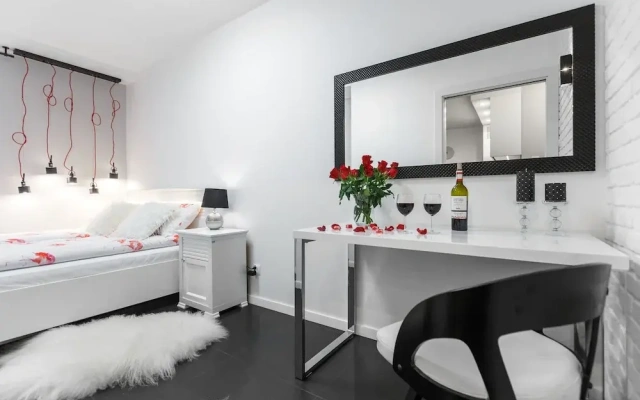 New Wave Apartment Glam
