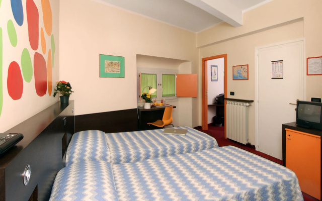Hotel Cairoli