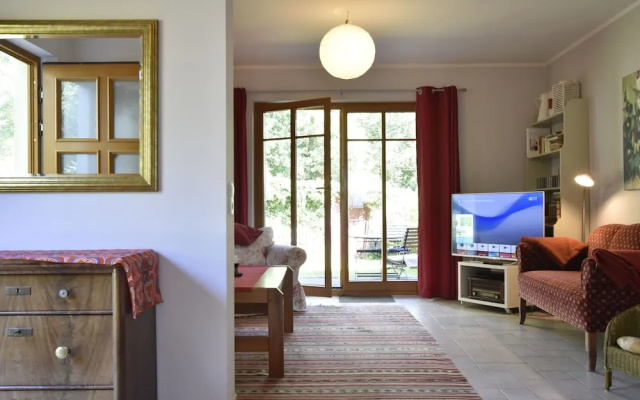 Cozy Holiday Home in Dierhagen Strand with Garden