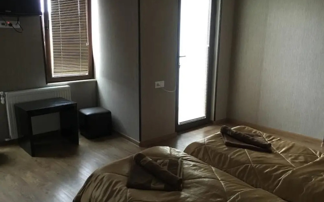 Отель Aisi