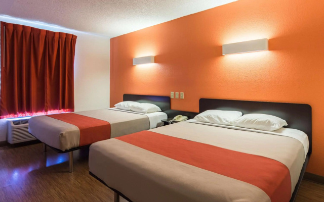 Motel 6 Arkadelphia, AR