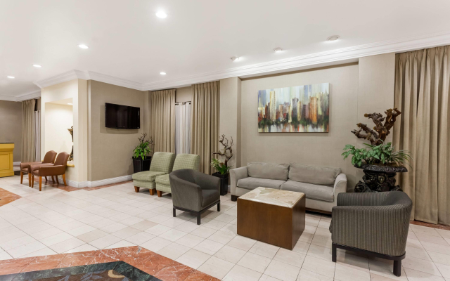 Howard Johnson by Wyndham Fullerton/Anaheim Conference Cntr