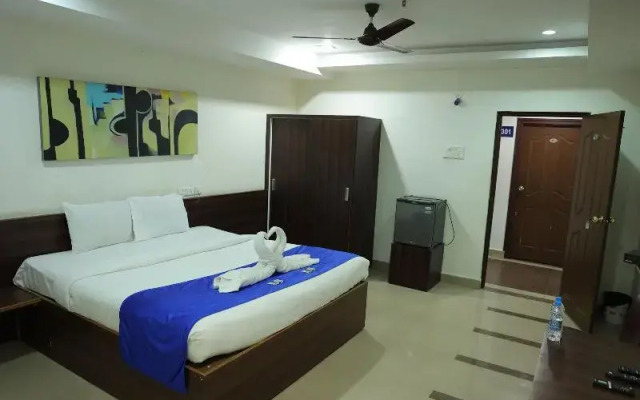 Hotel Mango Leaves