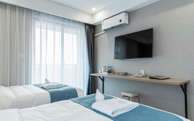 Ark Hotel