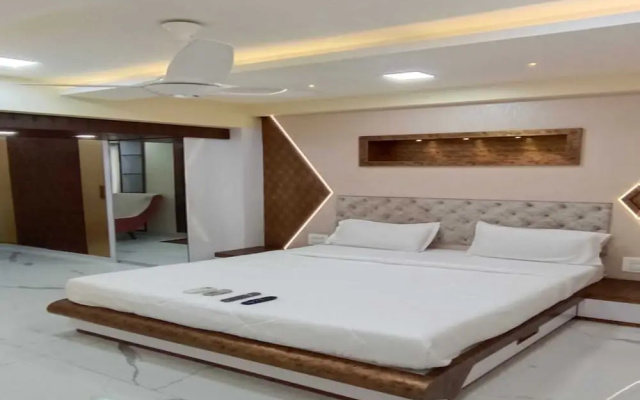 The Diplomat Villa
