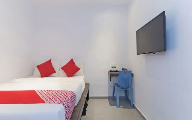 OYO 128 Mutiara Suites
