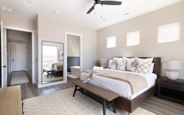 Sunchaser 2 Bedroom Home by RedAwning