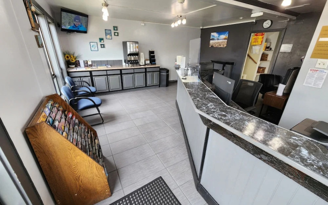 Omeo Suites Glass Beach