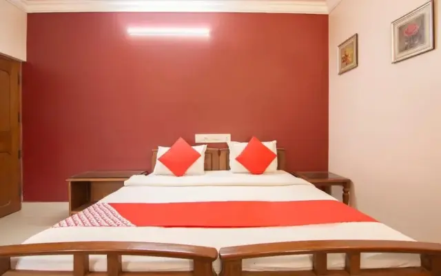 Eyrie Comforts BY OYO Rooms