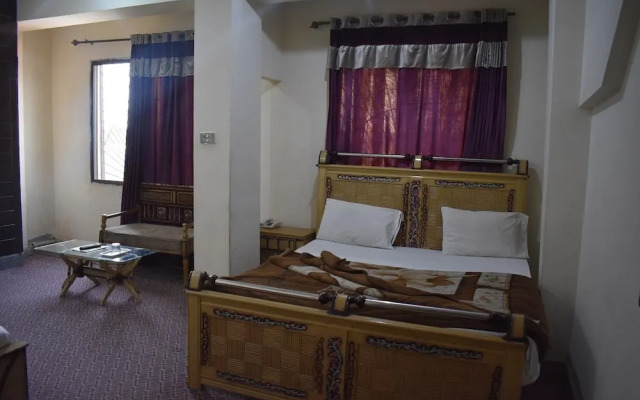 Hotel Kashmir International