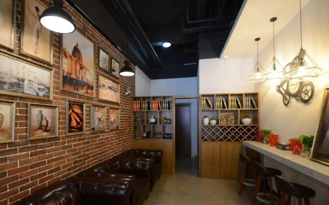 James Joyce Coffetel·Guangyuan Government Affairs Centre Wanda Plaza