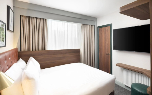 Four Points by Sheraton Edinburgh