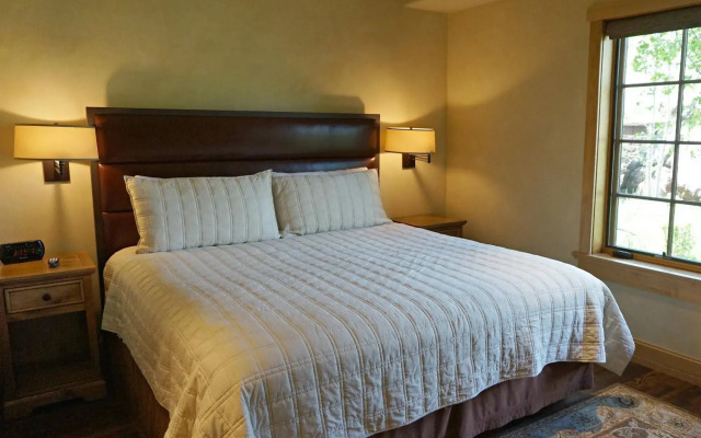 Woodrun Place