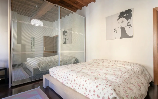 Oltrarno Flat