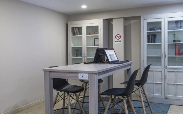 Holiday Inn & Suites Mexico Zona Reforma by IHG