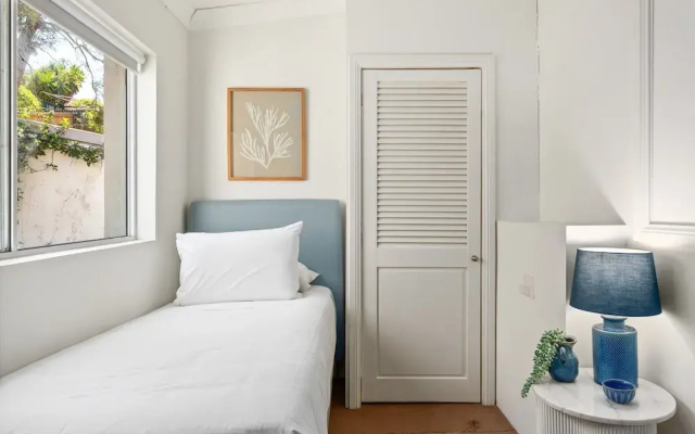 Bright 3-bed Apartment Near Coogee Beach