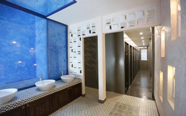 Aquarizon Boutique Hostel & City Bar